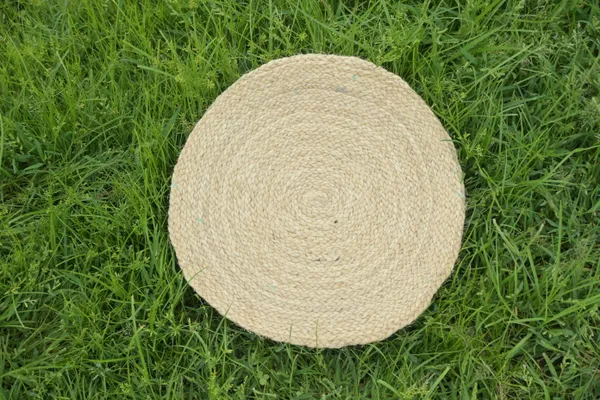 Banana_Fibre_Round_Braided_Textured_Area_Rug