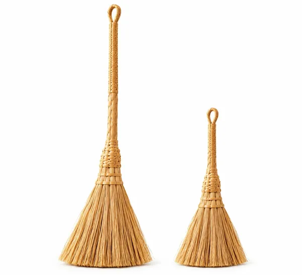 Banana_Fiber_Temple_Broom,_Pooja_Buhari