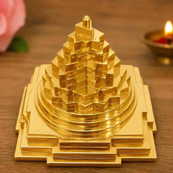 Crystaura_Gold_Metal_1_Inch_Shree_Yantra