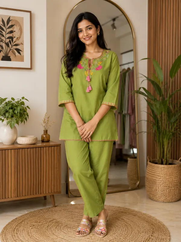 Green_Cotton_Straight_Embroidered_Kurta_Co-Ord_Set_For_Women