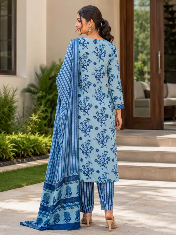 Blue_Cotton_Straight_Floral_Print_Striped_Kurti_Set_For_Women