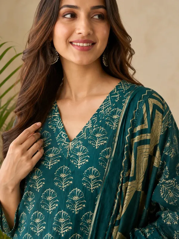 Teal_Cotton_Straight_Botanical_Print_Kurti_Set_For_Women