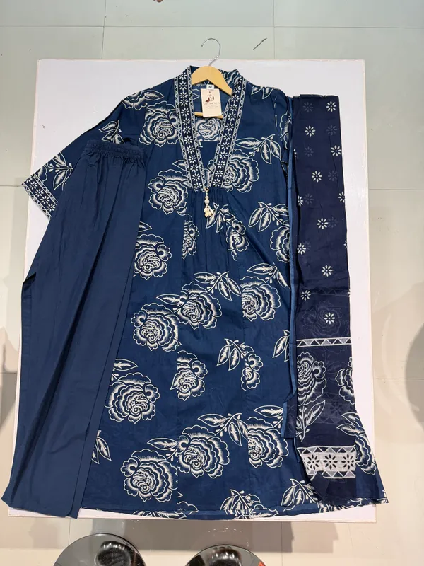 Navy_Blue_Cotton_Straight_Floral_Print_Kurta_Set_For_Women