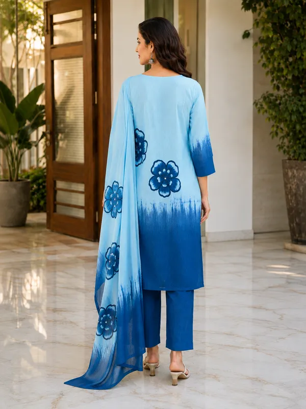 Blue_Cotton_Straight_Floral_Print_Kurti_Set_For_Women