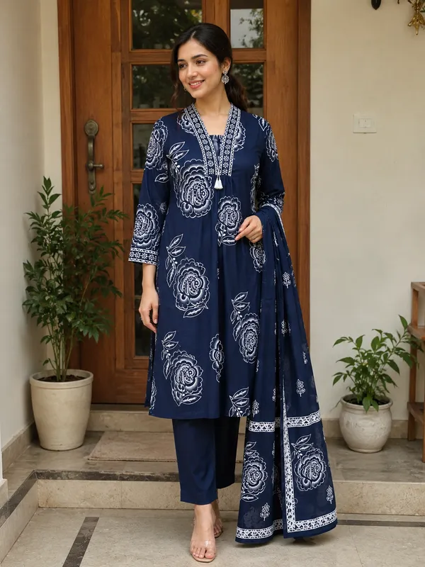 Navy_Blue_Cotton_Straight_Floral_Print_Kurta_Set_For_Women