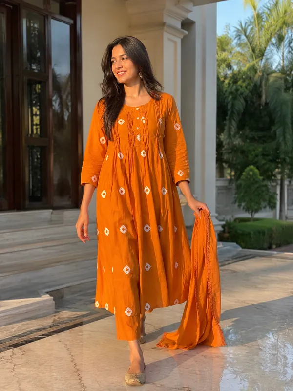 Orange_Cotton_Straight_Printed_Kurti_Set_For_Women