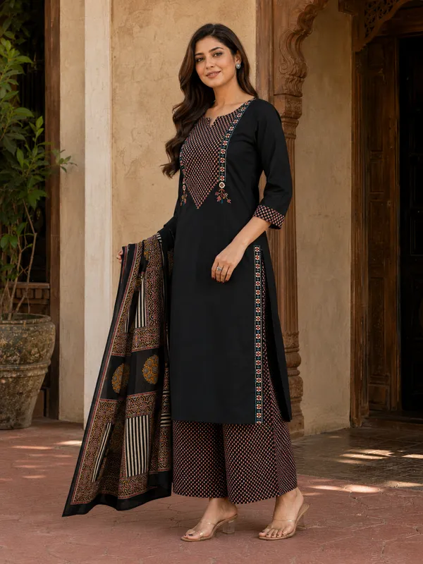 Black_Cotton_Printed_Kurta_Palazzo_Dupatta_Set_For_Women