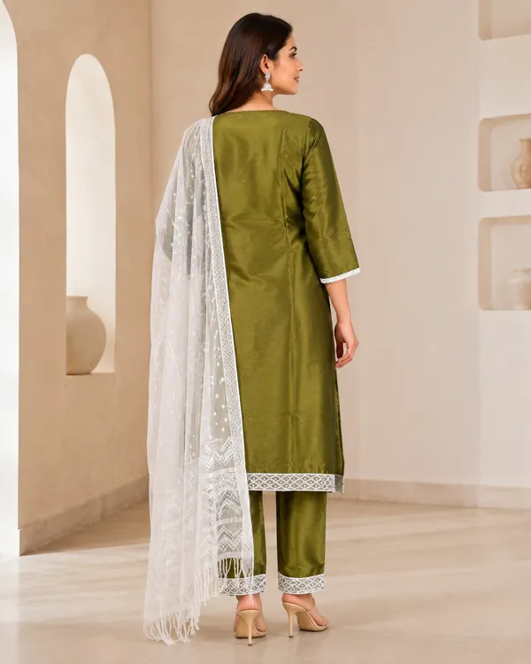 Green_Silk_Straight_Embroidered_Kurta_Set_For_Women