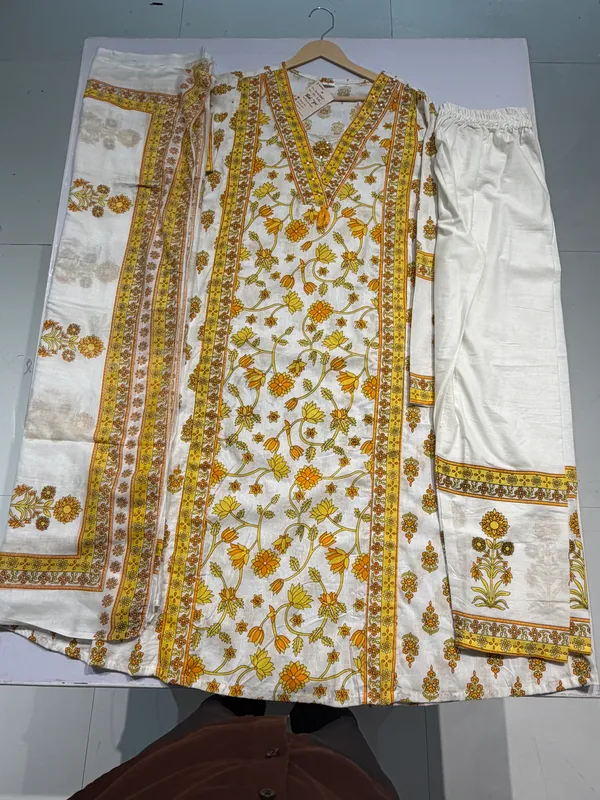 Yellow_Cotton_Straight_Yellow_Floral_Print_Kurti_Set_For_Women