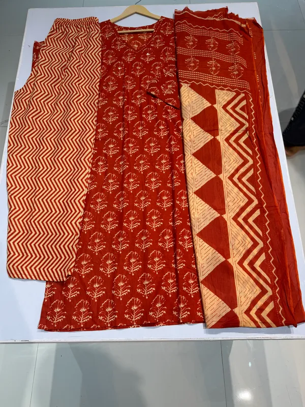 Red_Cotton_Straight_Floral_Print_Kurti_Set_For_Women
