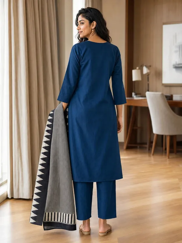 Blue_Cotton_Straight_Embroidered_Kurti_Set_For_Women