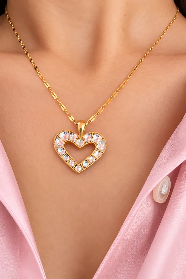 White_Heart_Pendant_Set_For_Women