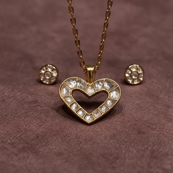 White_Heart_Pendant_Set_For_Women