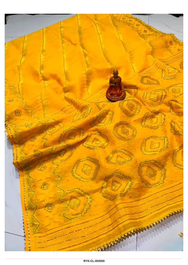 Yellow_Silk_Saree_With_Geometric_Motifs_for_Women