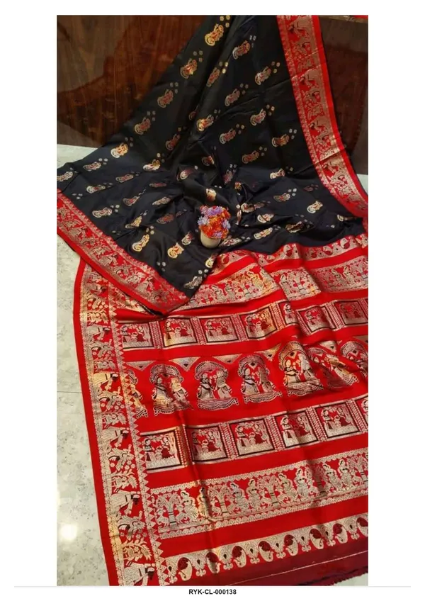 Black_Printed_Traditional_Saree_for_Women