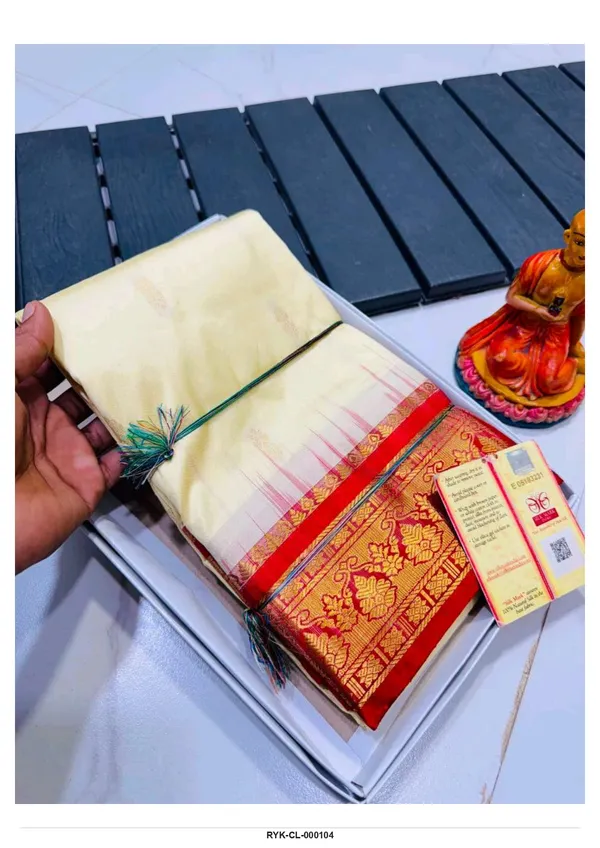 Cream_Traditional_Saree_For_Women