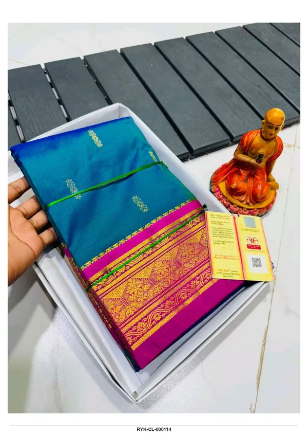 Blue_Woven_Traditional_Saree_for_Women
