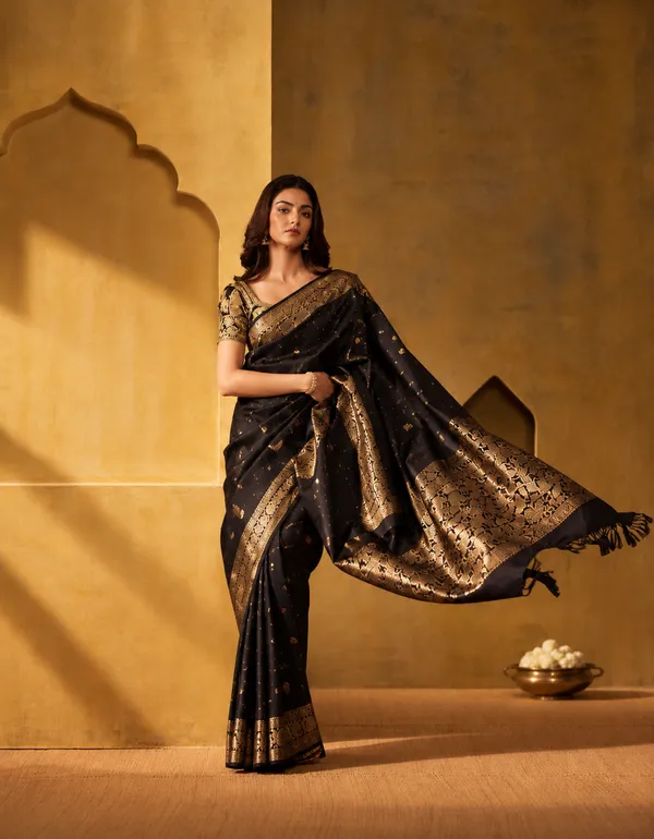 BLACK_ZARI_SILK