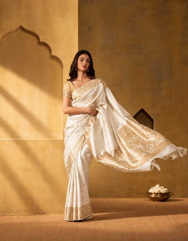 PURE_WHITE_SILK