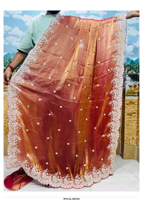 Peach_Shimmer_Lace_Border_Saree_for_Women