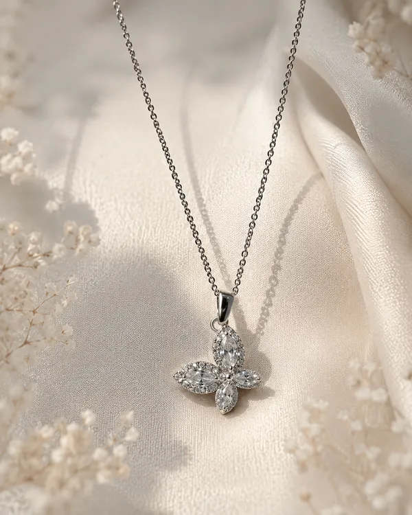 Silver_Brass_Cubic_Zirconia_Floral_Pendant_Necklace_For_Women