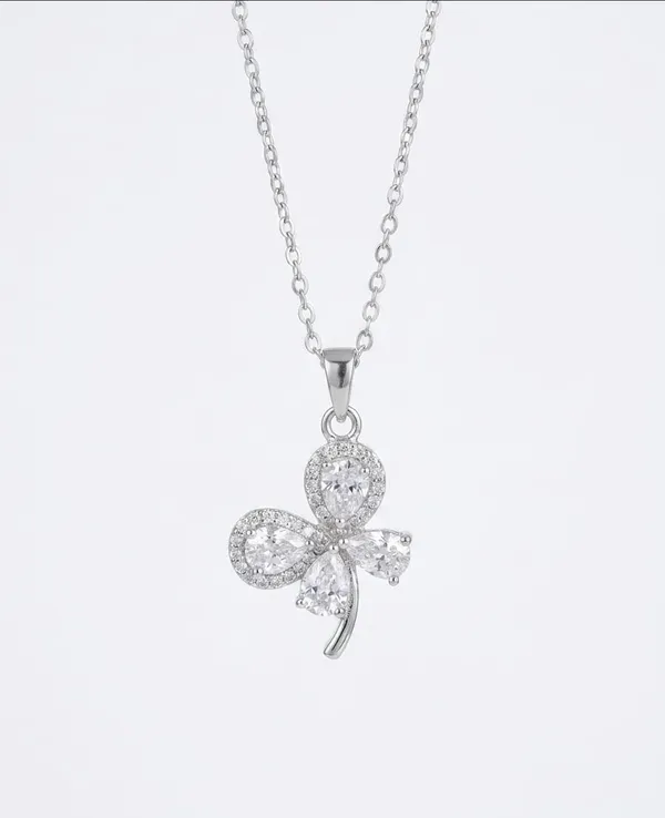 Silver_Brass_Butterfly_Diamond_Pendant_Necklace_For_Women