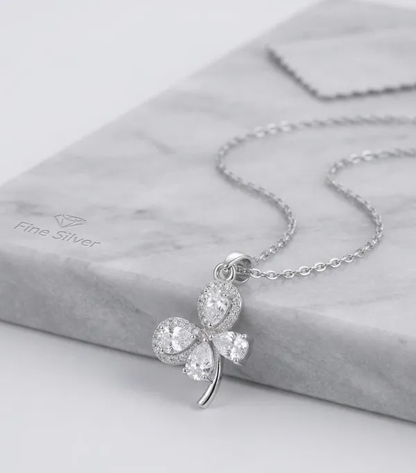Silver_Brass_Butterfly_Diamond_Pendant_Necklace_For_Women
