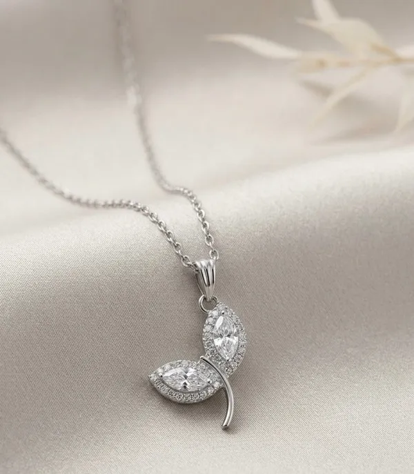 Silver_Brass_Feather_Diamond_Pendant_Necklace_For_Women