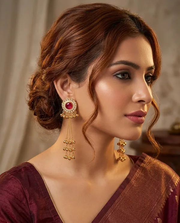 Gold_Brass_Traditional_Crimson_Chimes_Earrings_For_Women