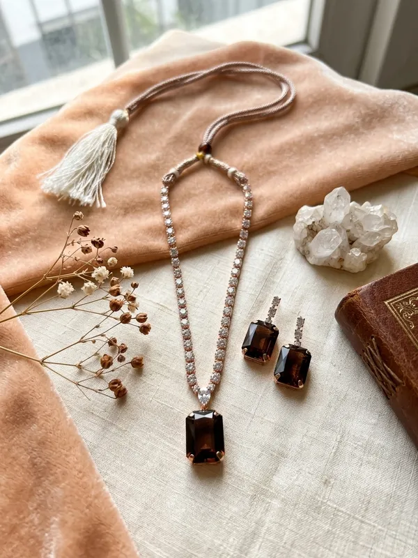 Silver_Brass_Sparkling_Stone_Velvet_Ember_Necklace_For_Women