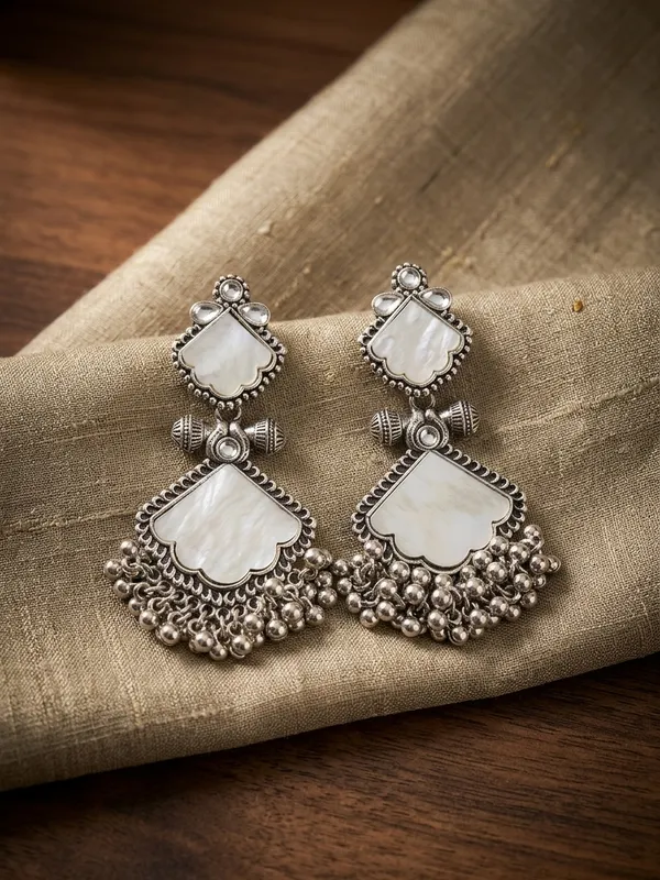 Silver_Oxidised_Brass_Mother_Of_Pearl_Nazra_Jhumka_For_Women