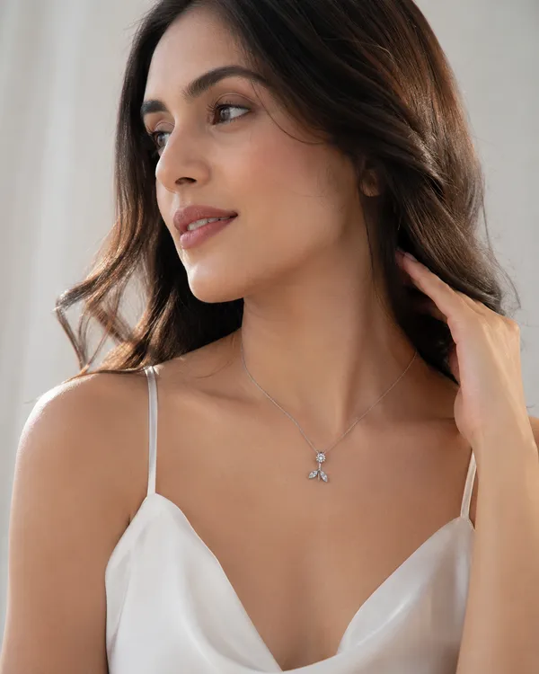 Silver_Brass_Floral_Crystal_Solitaire_Pendant_For_Women