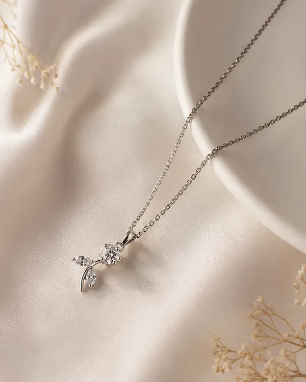 Silver_Brass_Floral_Crystal_Solitaire_Pendant_For_Women
