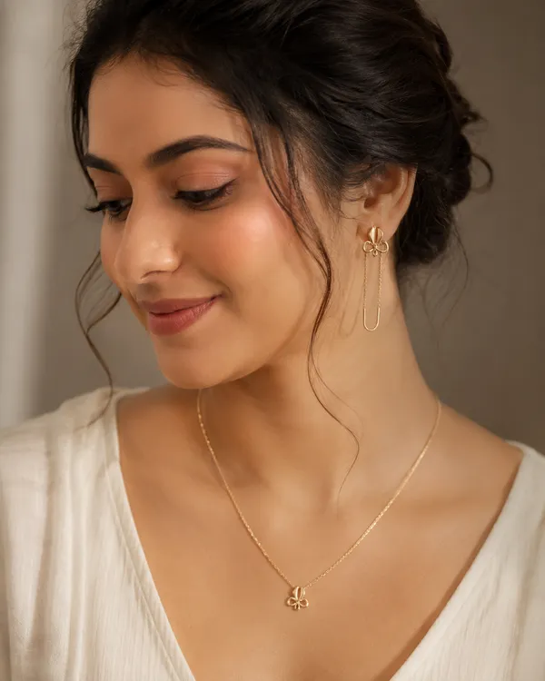 Gold_Brass_Bow_Pendant_Necklace_Threader_Earrings_Set_For_Women