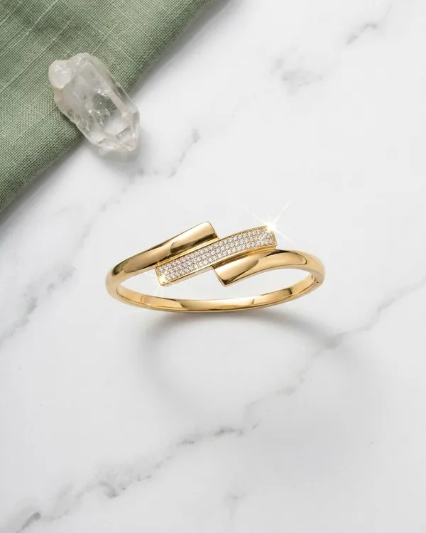Gold_Brass_Crystal_Open_Cuff_Ebon_Curve_Bracelet_For_Women