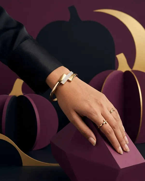 Gold_Brass_Crystal_Open_Cuff_Ebon_Curve_Bracelet_For_Women