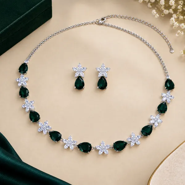 Green_Teardrop_Necklace_Set