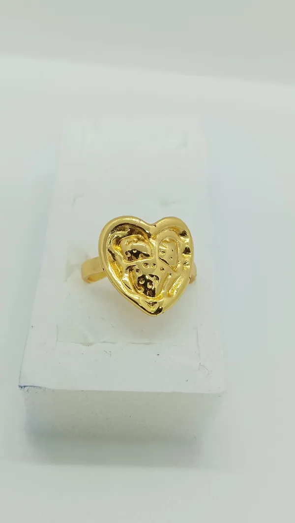 Heart_of_Gold_Ring