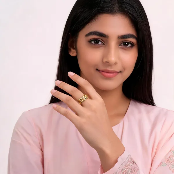 Liora_Twist_Ring