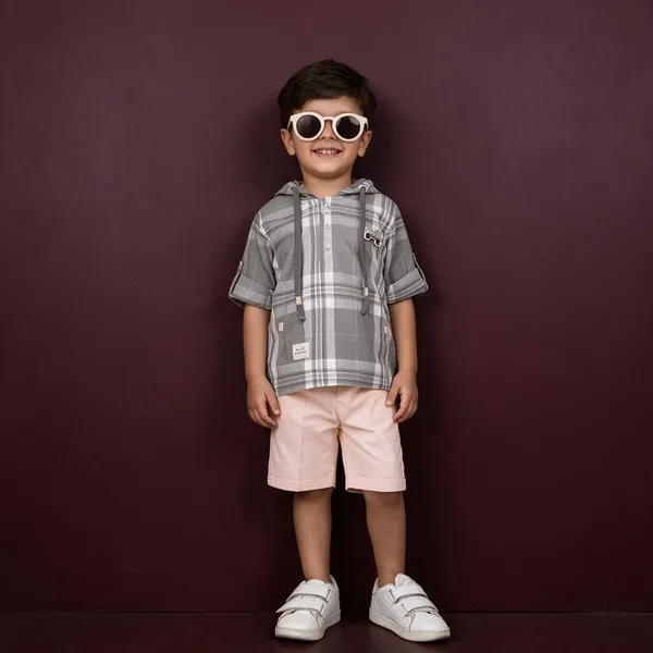 Grey_Checkered_Hooded_Shirt_And_Shorts_Set_For_Boys