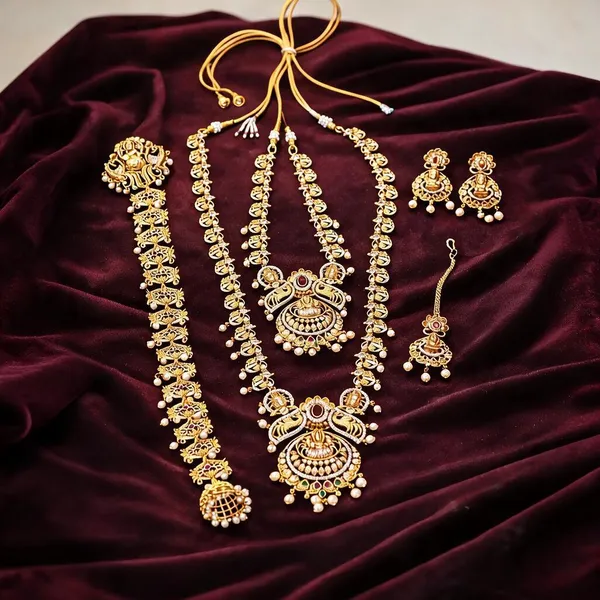 Gold_Brass_Temple_Style_Traditional_Bridal_Jewellery_Set_For_Women