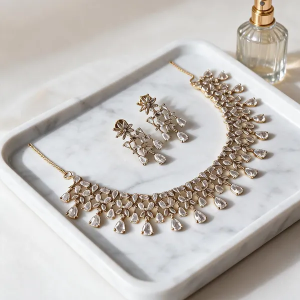 White_Mehendi_Polish_Ad_Floral_Statement_Necklace_Set_For_Women