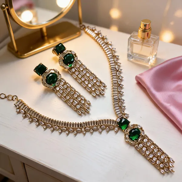 Green_Mehendi_Polish_Ad_Lattice_Necklace_&_Earrings_Set_For_Women