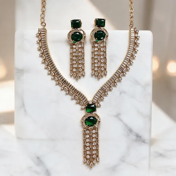 Green_Mehendi_Polish_Ad_Lattice_Necklace_&_Earrings_Set_For_Women