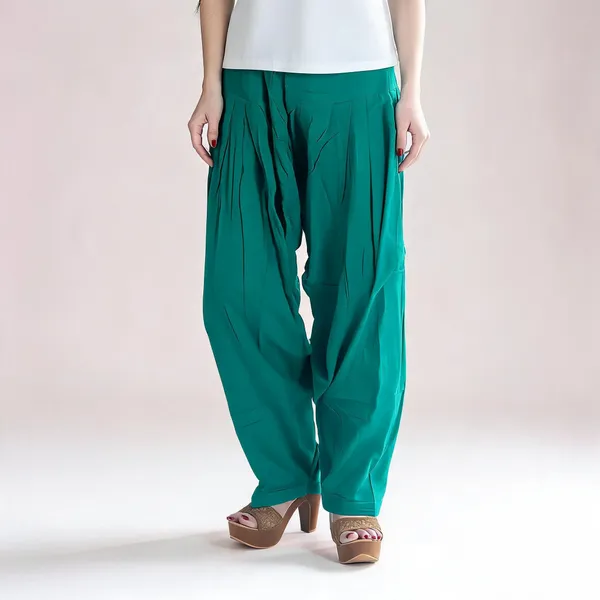 Lama_Green_Cotton_Loose_Fit_Patiala_Pant_For_Women