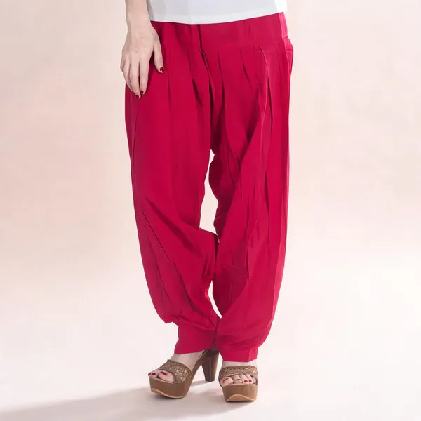 Pink_Cotton_Loose_Fit_Patiala_Pant_For_Women