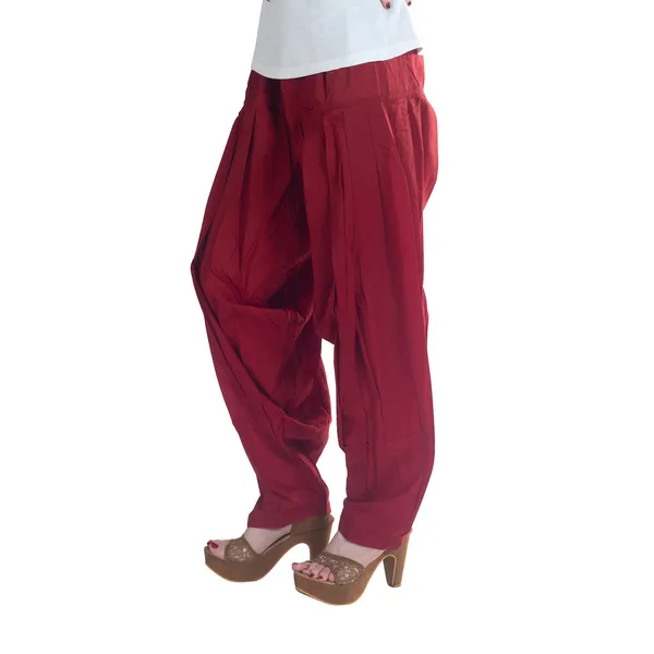 Maroon_Cotton_Loose_Fit_Patiala_Pant_For_Women