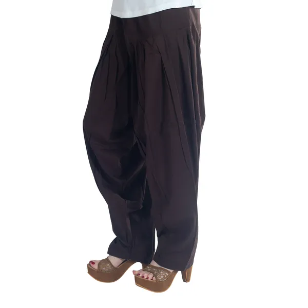 Brown_Cotton_Loose_Fit_Patiala_Pant_For_Women