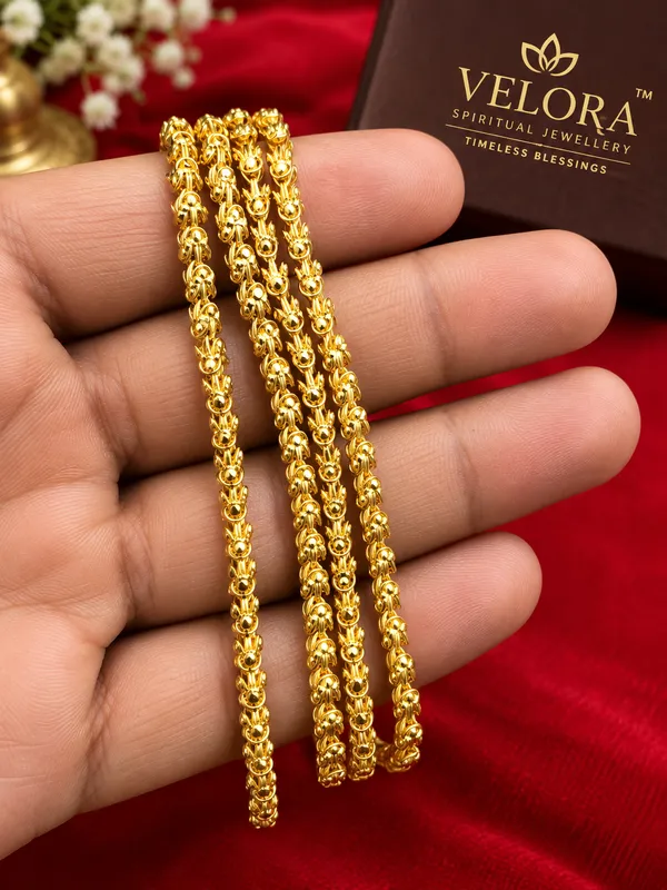 Gold_Brass_Traditional_Chain_Necklace_For_Women