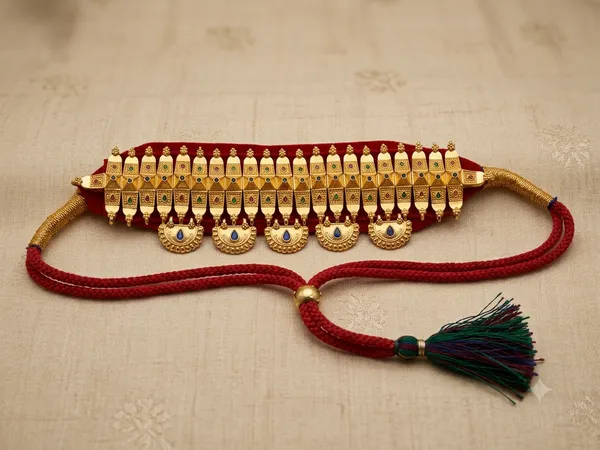 Gold_Brass_Layered_Traditional_Necklace_For_Women